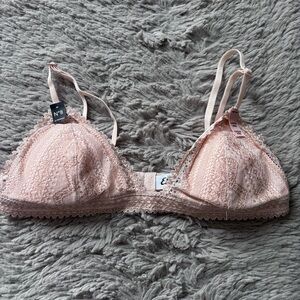 NWOT Etam pink lace bra size 34A